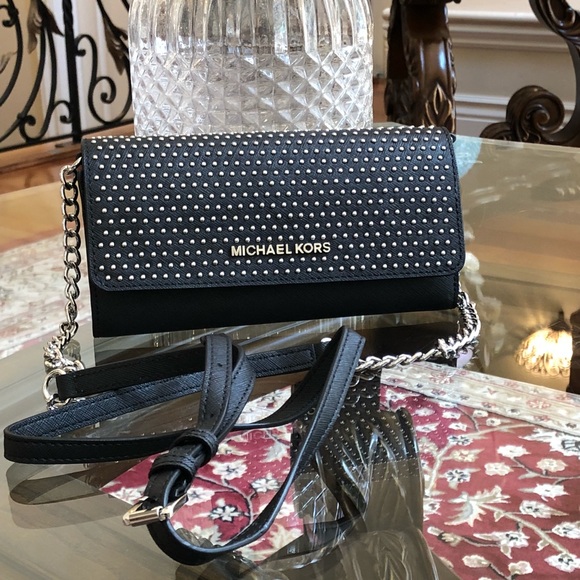 Michael Kors Handbags - Authentic Michael Kors Wallet on chain handbag